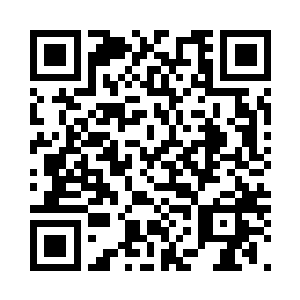 一边忙着帮表演系的同学排毕业大戏二维码生成