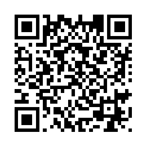 一边撒尿一边跟正在洗漱的单娆说二维码生成