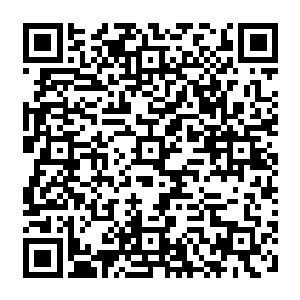 一边故意在酒店等到签约结束才到场……你居然已经开始挑拨我和我女人之间的关系二维码生成
