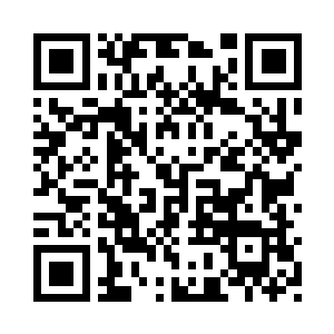 一边是光着屁股趴在桌子上的穆根二维码生成