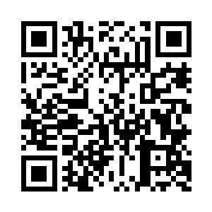 一边用毛巾揉着仍有点潮湿的短发二维码生成