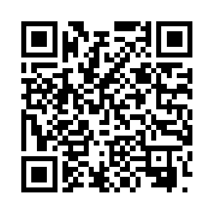 一边的角落里有几名大学生半眯着眼睛二维码生成