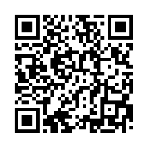 一边眼睛一眨不眨的看着这边的战斗二维码生成