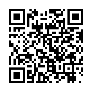 一边需找着屏幕上的信息进行交易二维码生成