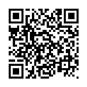 一道人影仿佛急电一般冲到了他面前二维码生成