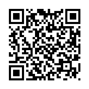 一道墨绿色的小箭和马文擦肩而过二维码生成