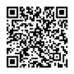 一道强大的力量瞬间从他那弯曲的剑身之中拍了出来二维码生成