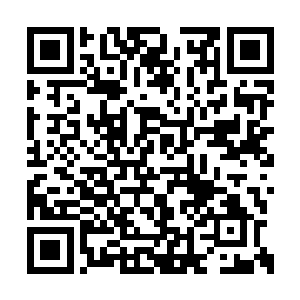 一道强大的符咒要闪着金光从半空之中凌空出现二维码生成