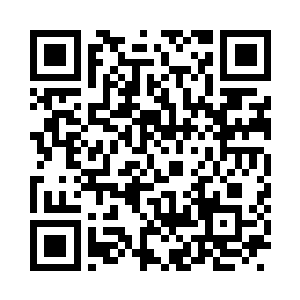 一道接着一道的剑光不断的攻击周围的光幕二维码生成