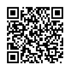 一道数百丈宽的巨大白玉石阶从山石之中升起二维码生成