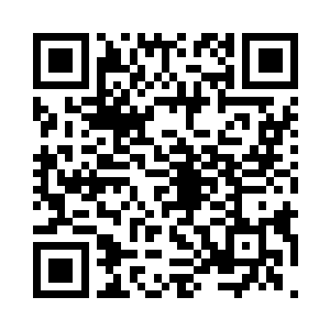 一道粗壮无比的紫光直接从炮管上砸了出去二维码生成