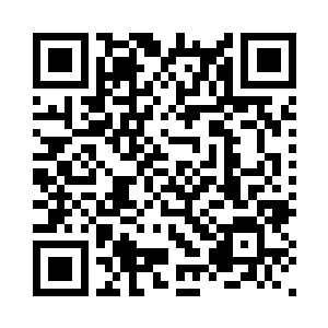 一道道光芒从他的手指头里面出现二维码生成