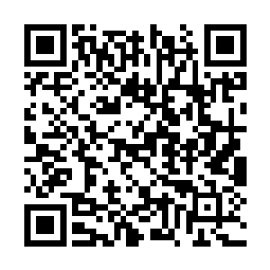 一道道的灵力匹练直接朝着季若离的体内压了过去二维码生成
