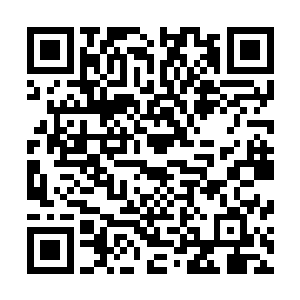 一道道能量光辉也是如同狂风暴雨一样笼罩在了骸骨山之上二维码生成