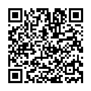 一队近百人的的太阳神朝的士兵有些紧张的走了过来二维码生成