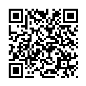 一队野生动物科考人员在蜿蜒而行二维码生成