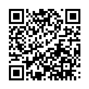 一颗水缸般大小的冰蓝色球体凭空出现二维码生成