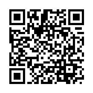 丁羽脸上面并没有任何的表情变化二维码生成