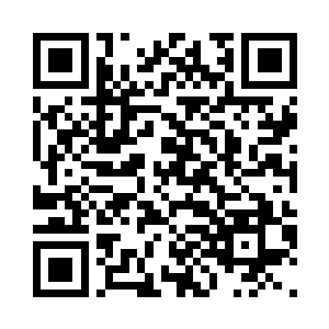 丁长生一翻身将杨凤栖压在了沙发上二维码生成