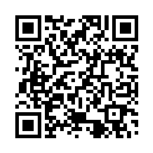 丁长生则和杨华成挤在一起说着悄悄话二维码生成