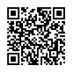 丁长生和保安队长正在仔细的看着监控录像二维码生成