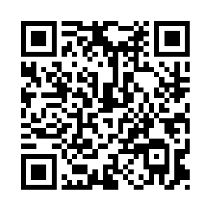 丁长生边说边指着前面路边的几个人说道二维码生成