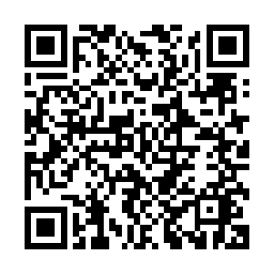 万万没想萧航在自己的一套进攻面前竟是能够如此的从容镇定二维码生成