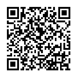 万流归宗般的涌向缓缓旋转的圣火炼血那颗气轮二维码生成