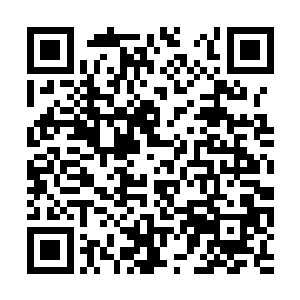 万般无奈的他拿出一笔钱来买下了曲歌的原有股份二维码生成