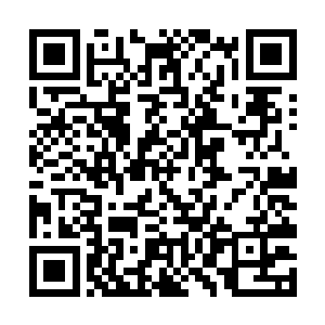 万里无邪立刻就知道刚才他逗她的学生玩被她记恨了二维码生成