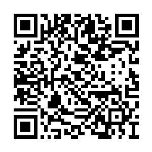 三个人之间再也不是这么像是以前那样亲密无间二维码生成