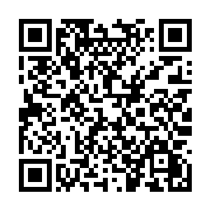 三个大男人费了不少的劲才将几块料子都取了出来二维码生成