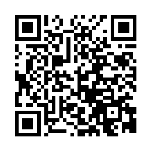 三个家伙在走廊里满脸猥琐的悄声谈论着什么二维码生成