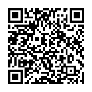 三个想要冲来的异族的尸体才一下子颓然的摔倒在地二维码生成