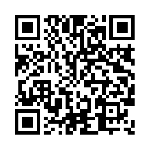 三人不断地在一块块空间碎片中穿梭腾挪二维码生成