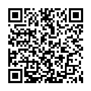三人就这么眼睁睁看着赵良辰一步跨进洞门之内二维码生成