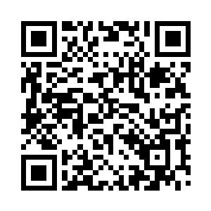 三人开始在教堂耐心等待镇外军队的消息二维码生成