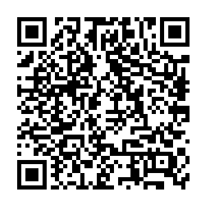 三人朝着夜氏家族为接下来要表演的大家和乐团所准备的院落走去二维码生成
