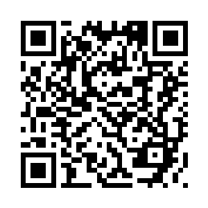 三人根本不敢将头从水池之中探出二维码生成