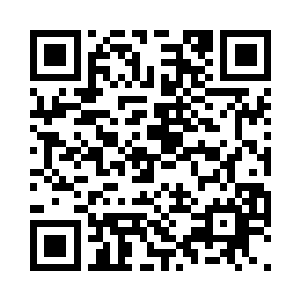 三人没事便一起坐在客厅里面闲聊了起来二维码生成