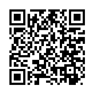 三人终于穿过了重重五颜六色的密林地带二维码生成