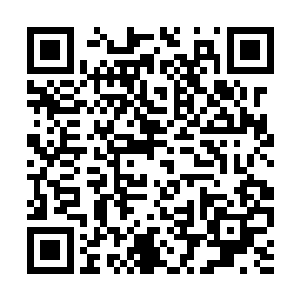 三女的脑海里忍不住就开始想以后东方明的画面了二维码生成