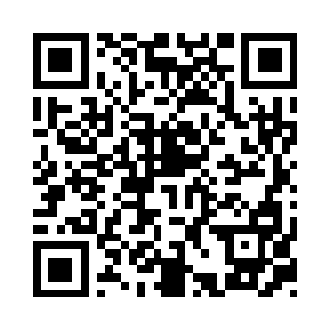 三女脸上的表情也都变得有些诡异了起来二维码生成