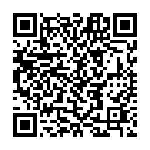 三家轻车简从的从京城出发前往三十里外的避暑行宫二维码生成