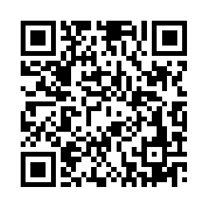 三维立体光幕中浮现着一份精致的邀请卡二维码生成