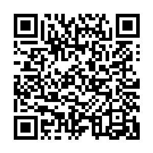 三道黑芒再次从远方那一片黑暗的地方向着这那四名佣兵射去二维码生成