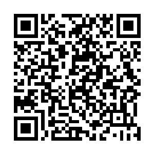 上杉铃音见霍君白不顾一切的非要保护身无寸缕的翟冰清二维码生成