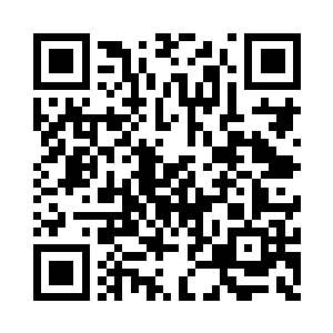 上身是一条印着卡通图案的白色t恤衫二维码生成