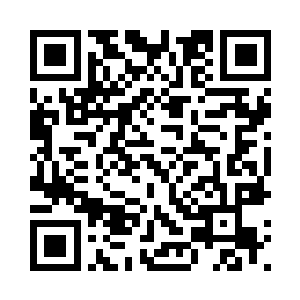 上面为了漂亮还撒了一些巧克力豆二维码生成