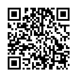 上面摆满了各种各样的锻炼用的器材二维码生成